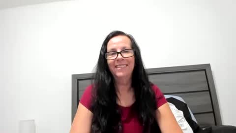 sassypeachgoddess online show from 10, 10, 2025