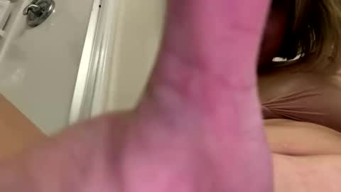 Snapshot of sassysquirtsmmm chatting on 29, 4, 2026 sassysquirtsmmm online show from 29, 4, 2026