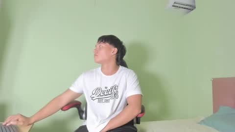 Snapshot of sasuke_uchiha12 chatting on 3, 3, 2025 Evans Williams online show from 3, 3, 2025