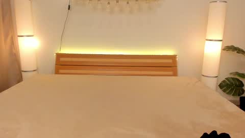 Snapshot of satimilf_ chatting on 5, 12, 2024 Sati online show from 5, 12, 2024
