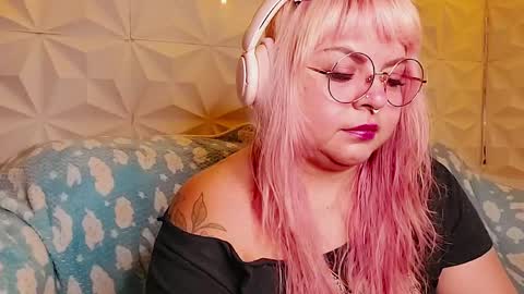 Gina George online show from 6, 6, 2026