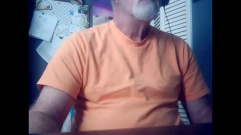 Snapshot of satyr64 chatting on 22, 12, 2025 satyr64 online show from 22, 12, 2025