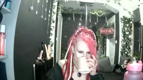 Snapshot of saucysky chatting on 18, 4, 2026 SaucySky online show from 18, 4, 2026