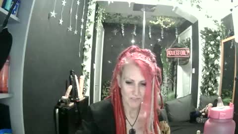Snapshot of saucysky chatting on 29, 4, 2026 SaucySky online show from 29, 4, 2026