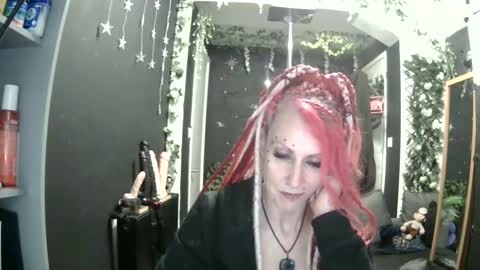 Snapshot of saucysky chatting on 1, 5, 2026 SaucySky online show from 1, 5, 2026