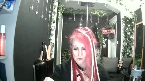 Snapshot of saucysky chatting on 6, 5, 2026 SaucySky online show from 6, 5, 2026