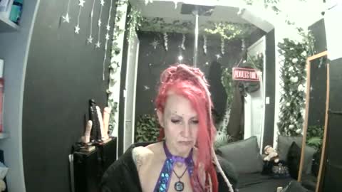 Snapshot of saucysky chatting on 16, 5, 2026 SaucySky online show from 16, 5, 2026