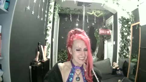 Snapshot of saucysky chatting on 16, 5, 2026 SaucySky online show from 16, 5, 2026