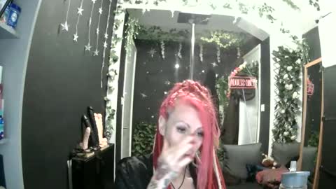 Snapshot of saucysky chatting on 31, 5, 2026 SaucySky online show from 31, 5, 2026