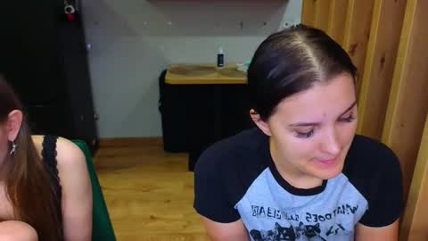 LUNA and ANNA    online show from 8, 11, 2025