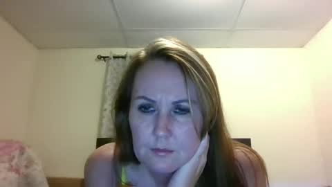 Snapshot of savannaday chatting on 5, 10, 2025 savannaday online show from 5, 10, 2025