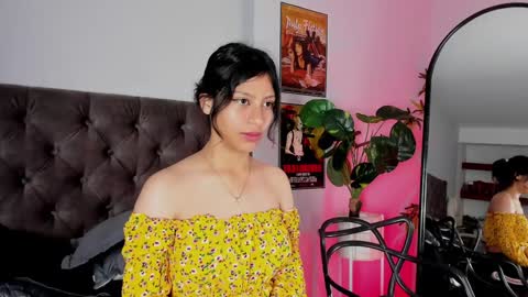 Snapshot of savannah_cameron chatting on 5, 1, 2025 Savannah online show from 5, 1, 2025