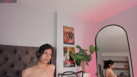 Snapshot of savannah_cameron chatting on 12, 1, 2025 Savannah online show from 12, 1, 2025