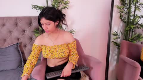 Snapshot of savannah_cameron chatting on 18, 1, 2025 Savannah online show from 18, 1, 2025