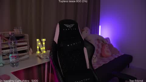 Snapshot of savvage_play chatting on 20, 7, 2026 Naomi online show from 20, 7, 2026