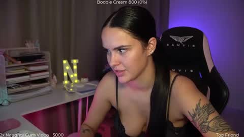 Snapshot of savvage_play chatting on 26, 7, 2026 Naomi online show from 26, 7, 2026