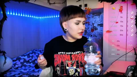 Snapshot of say_mary chatting on 2, 12, 2024 pronoun she. name Mary. age 21. online show from 2, 12, 2024