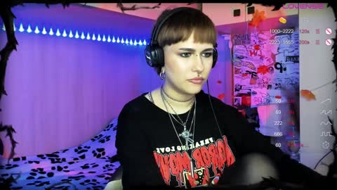 Snapshot of say_mary chatting on 8, 12, 2024 pronoun she. name Mary. age 21. online show from 8, 12, 2024