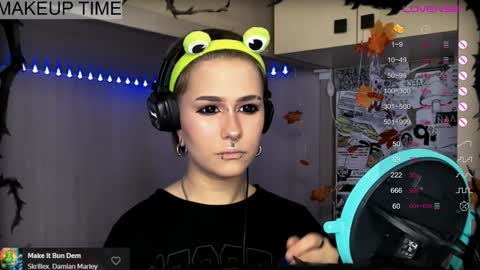 Snapshot of say_mary chatting on 15, 12, 2024 pronoun she. name Mary. age 21. online show from 15, 12, 2024