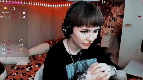 Snapshot of say_mary chatting on 20, 2, 2025 pronoun she. name Mary. age 21. online show from 20, 2, 2025