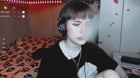 Snapshot of say_mary chatting on 2, 3, 2025 pronoun she. name Mary. age 21. online show from 2, 3, 2025