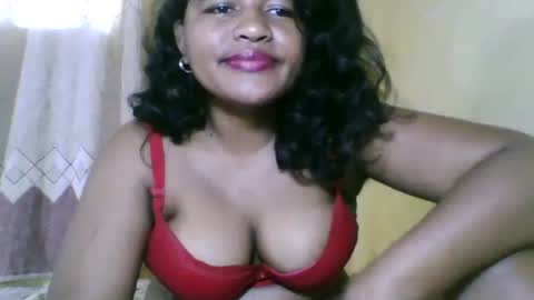 saylla1 online show from 3, 11, 2025