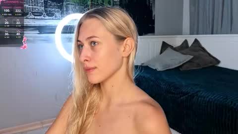 Snapshot of sayselena chatting on 14, 9, 2025 Hello guys our name is Emily Nicole Alice. We are very funny and love to spend time well online show from 14, 9, 2025
