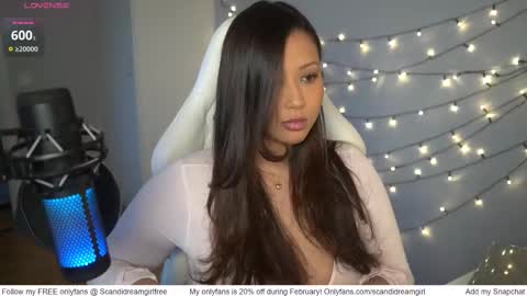 Snapshot of scandidreamgirl chatting on 4, 3, 2025 Cara online show from 4, 3, 2025