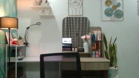 scarlett. online show from 9, 1, 2025