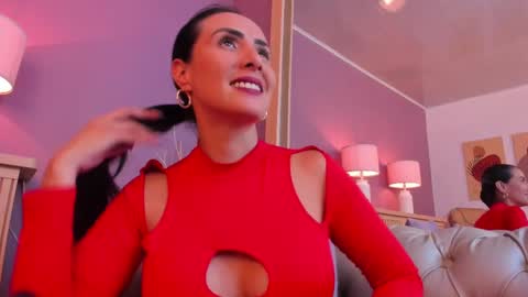 Scarlet Edwars online show from 12, 3, 2025