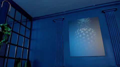 Scarlet Edwars online show from 19, 10, 2025