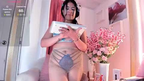 Snapshot of scarlet_fostt_ chatting on 31, 10, 2025 Andrea online show from 31, 10, 2025