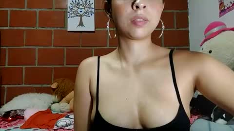 scarlet_muse18 online show from 27, 5, 2026