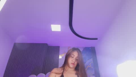 Scarlet  online show from 25, 3, 2026