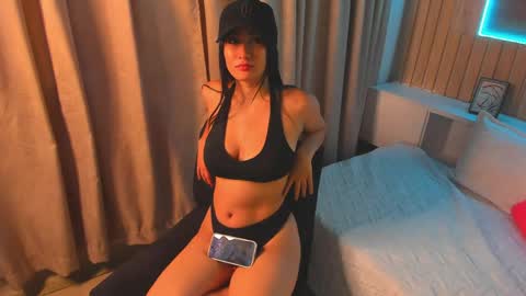 Snapshot of scarlet_s_ chatting on 5, 5, 2026 Scarlet online show from 5, 5, 2026