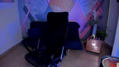 SCARLET online show from 9, 1, 2025