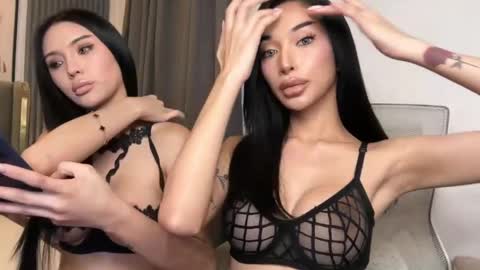 ur sweetest scarlet online show from 14, 4, 2026