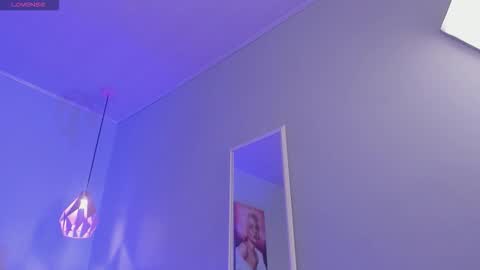 Scarlet  online show from 8, 1, 2026