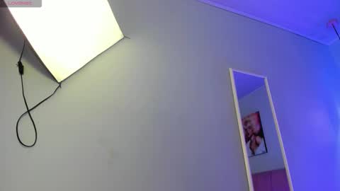 Scarlet  online show from 27, 2, 2026