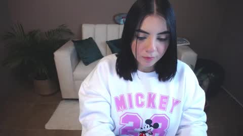 Snapshot of scarletmoon_fever chatting on 15, 1, 2025 Luna. online show from 15, 1, 2025