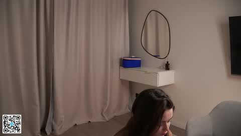 Scarlet online show from 26, 2, 2026