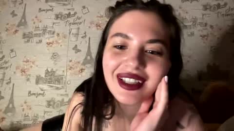 scarletpetal online show from 29, 1, 2025