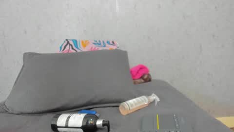 Scarlett 3 online show from 15, 10, 2025