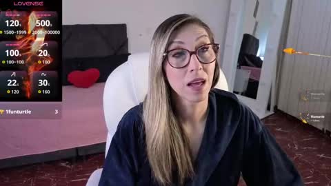 Snapshot of scarlett_079 chatting on 8, 5, 2026 Scarlett online show from 8, 5, 2026
