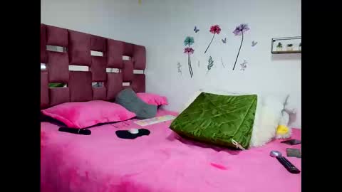 Scarlett online show from 7, 4, 2026