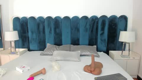 scarlett__noir online show from 14, 4, 2026