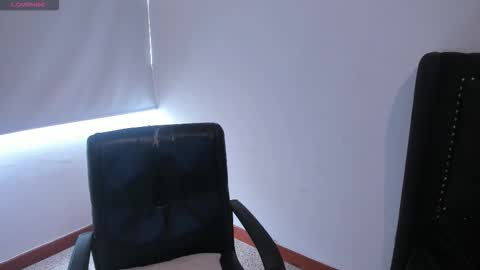 Scarlett Anaiz online show from 27, 11, 2025