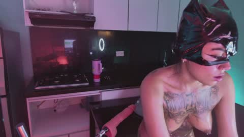 Snapshot of scarlett_collins01 chatting on 9, 12, 2024 Scarlett Collins online show from 9, 12, 2024