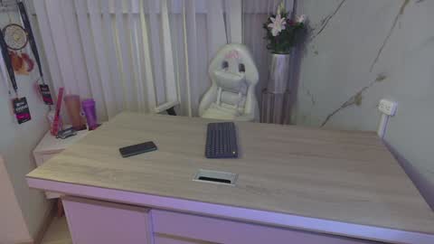 Snapshot of scarlett_collins01 chatting on 27, 1, 2025 Scarlett Collins online show from 27, 1, 2025