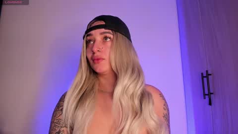 SCARLETT COLLINS online show from 23, 9, 2025